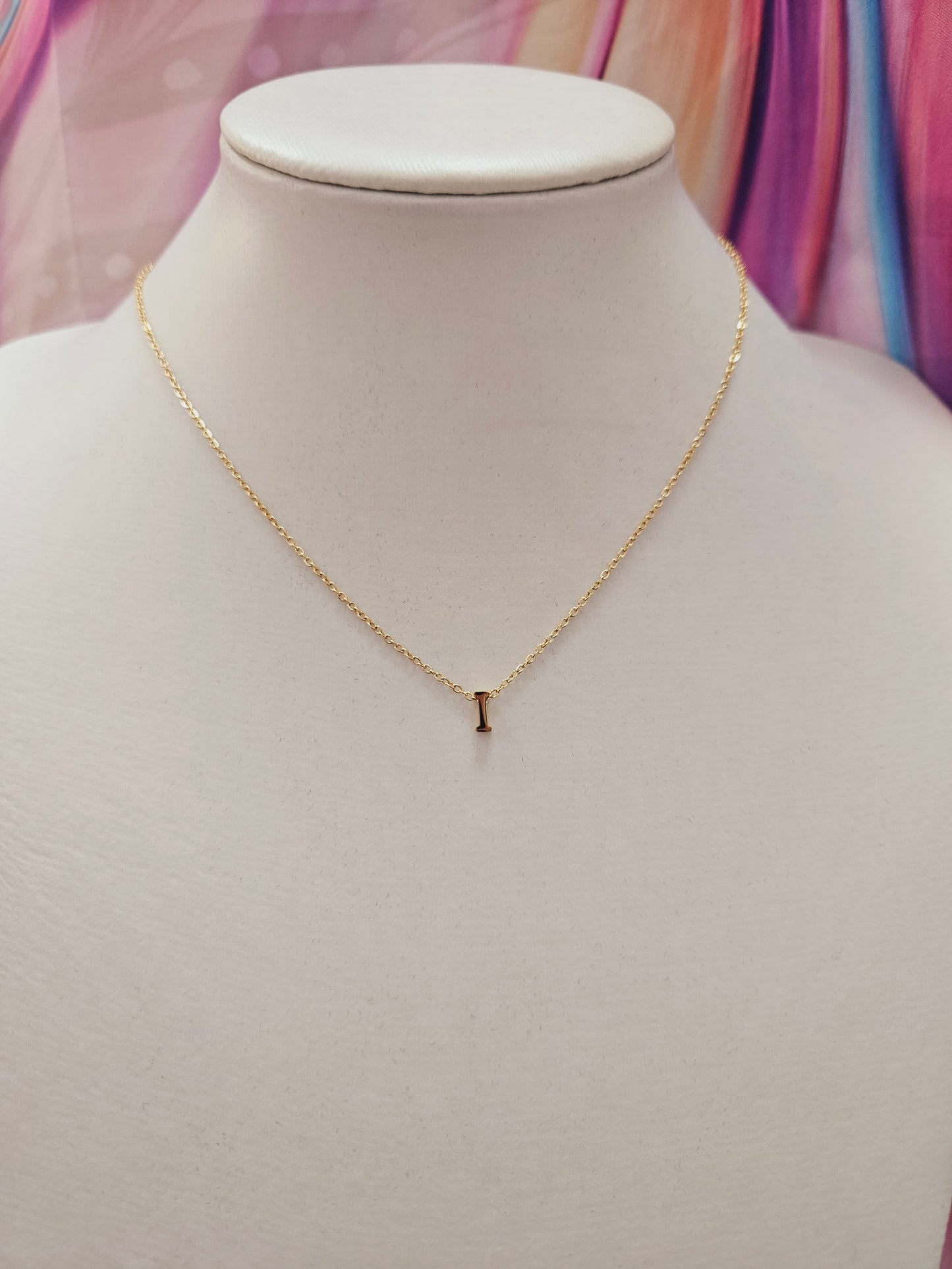Collar inicial pequeña esUnic