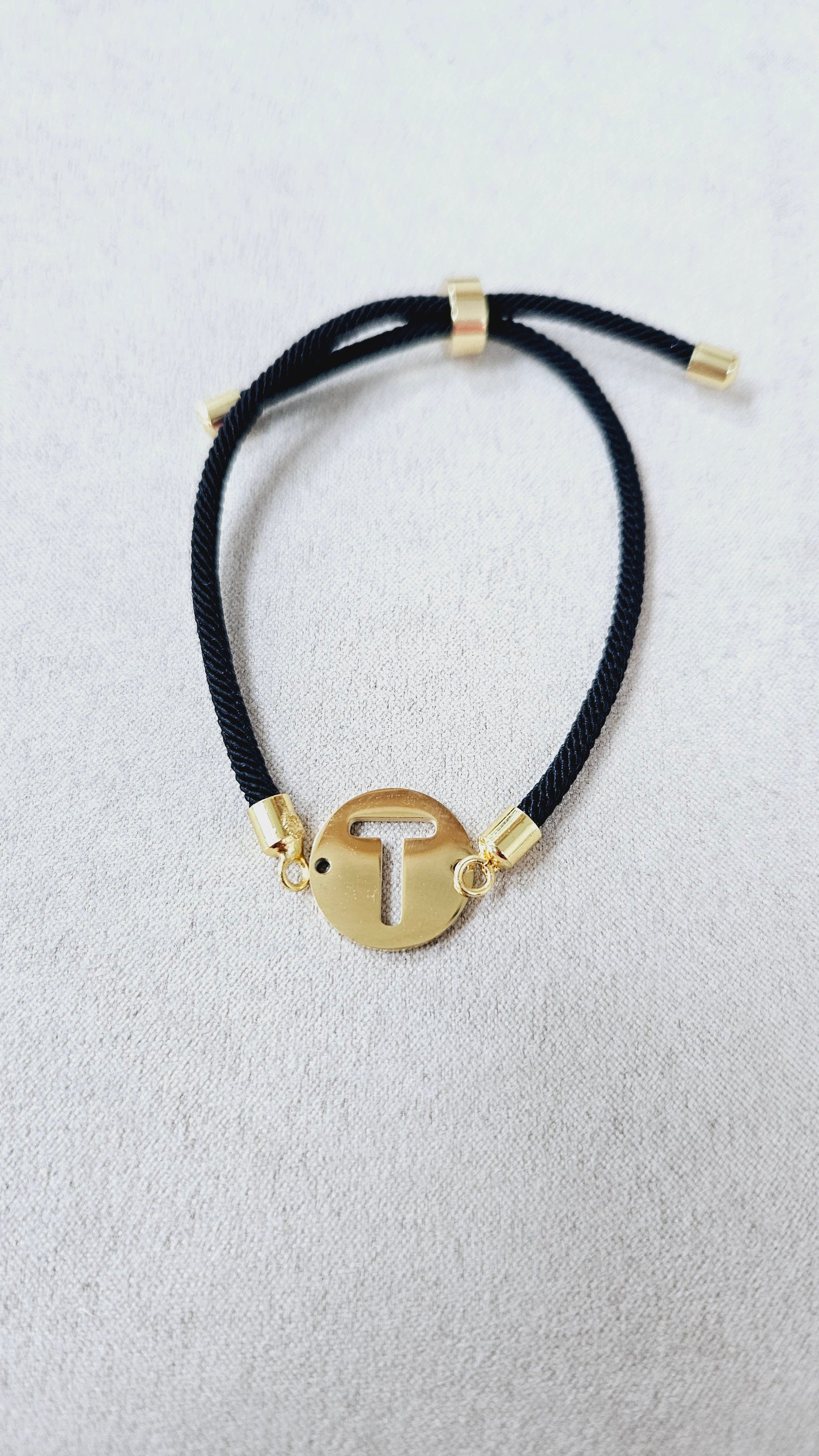 PULSERAS INICIAL ACERO DORADO BASICA esUnic
