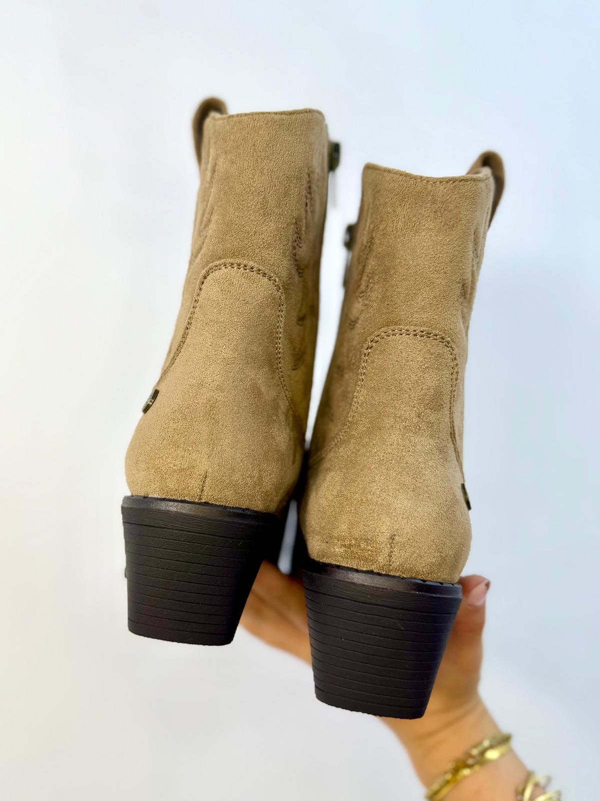 Botas Cowboy Beige Bajas esUnic