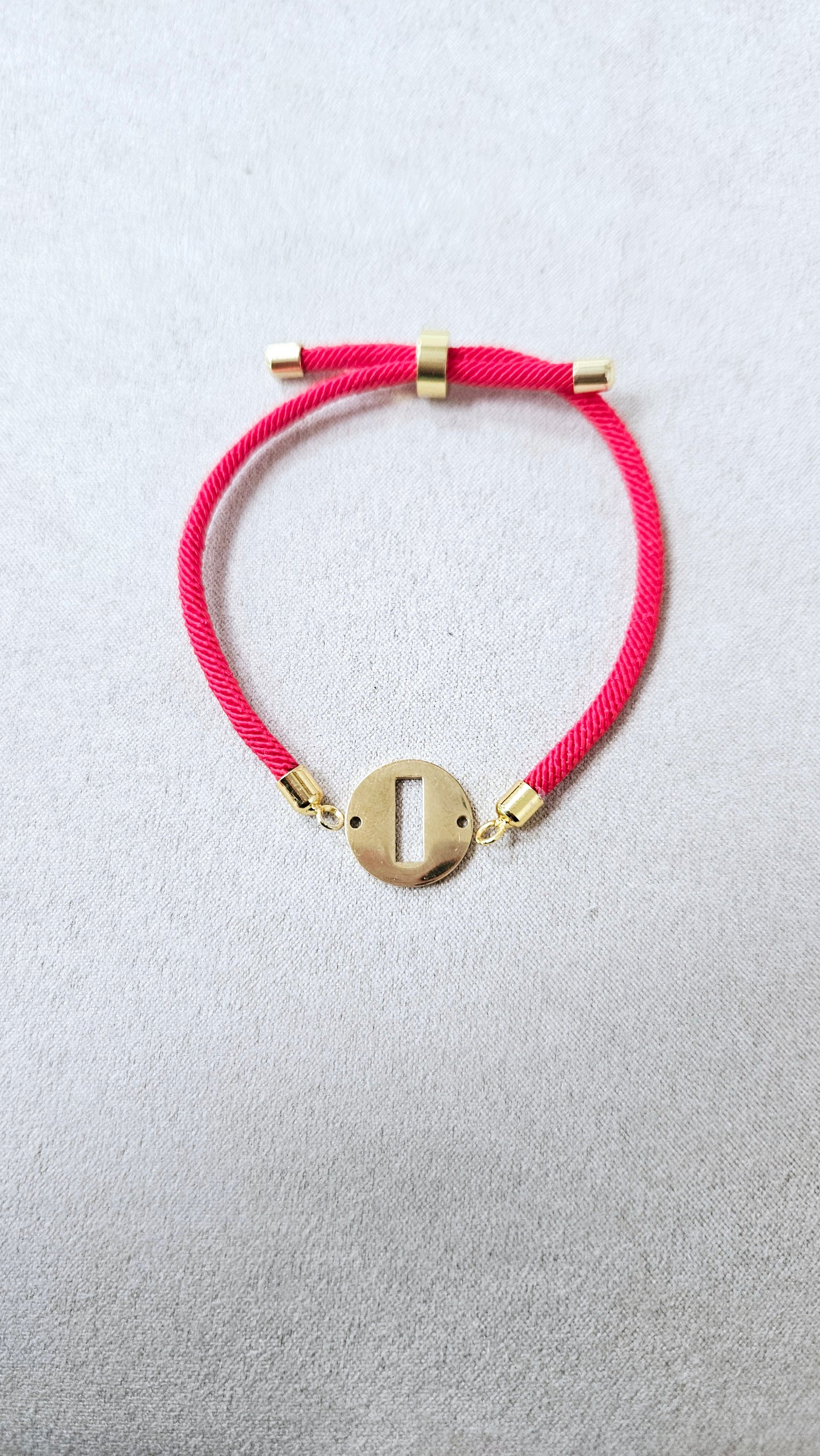 PULSERAS INICIAL ACERO DORADO BASICA esUnic