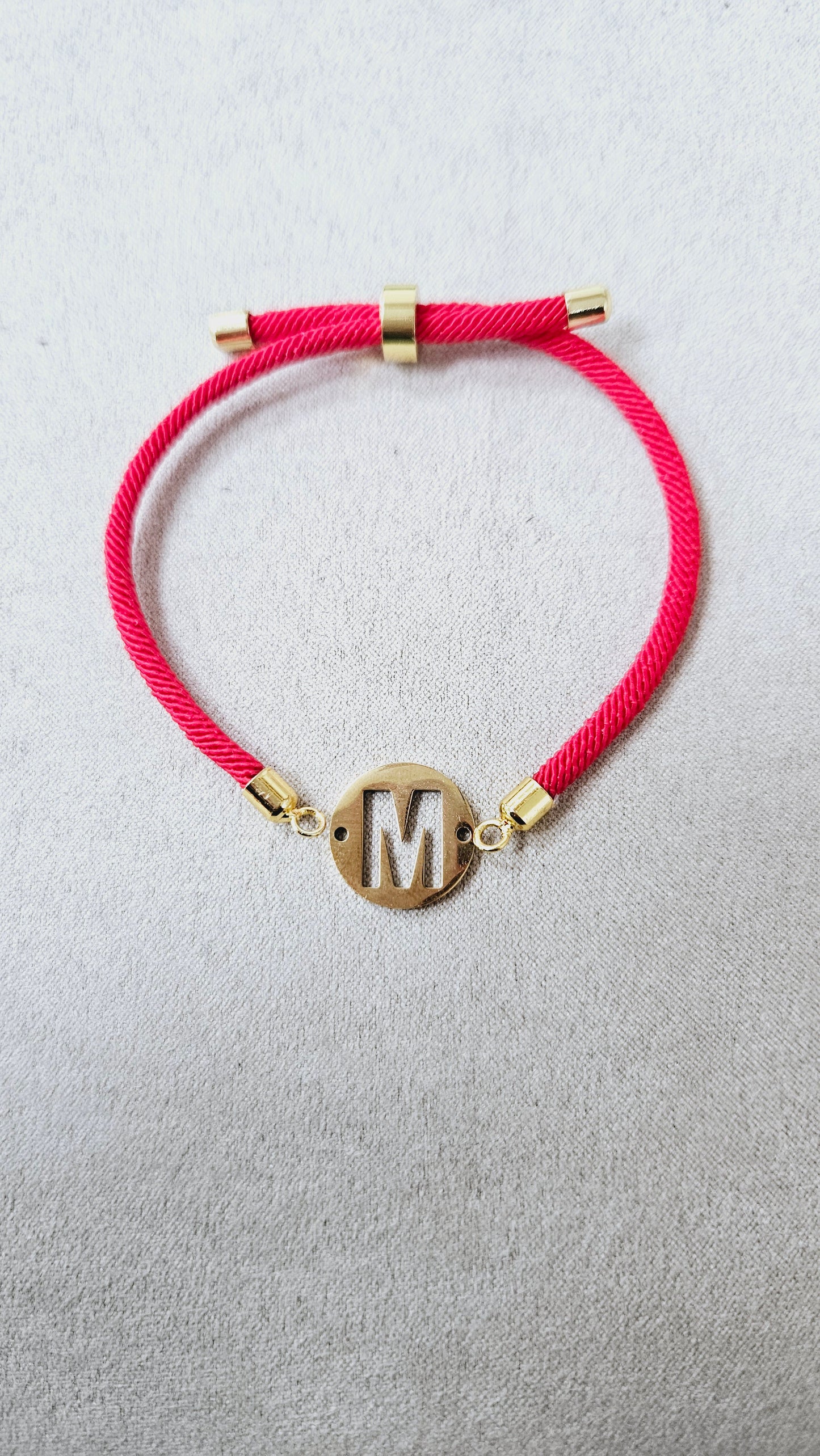 PULSERAS INICIAL ACERO DORADO BASICA esUnic