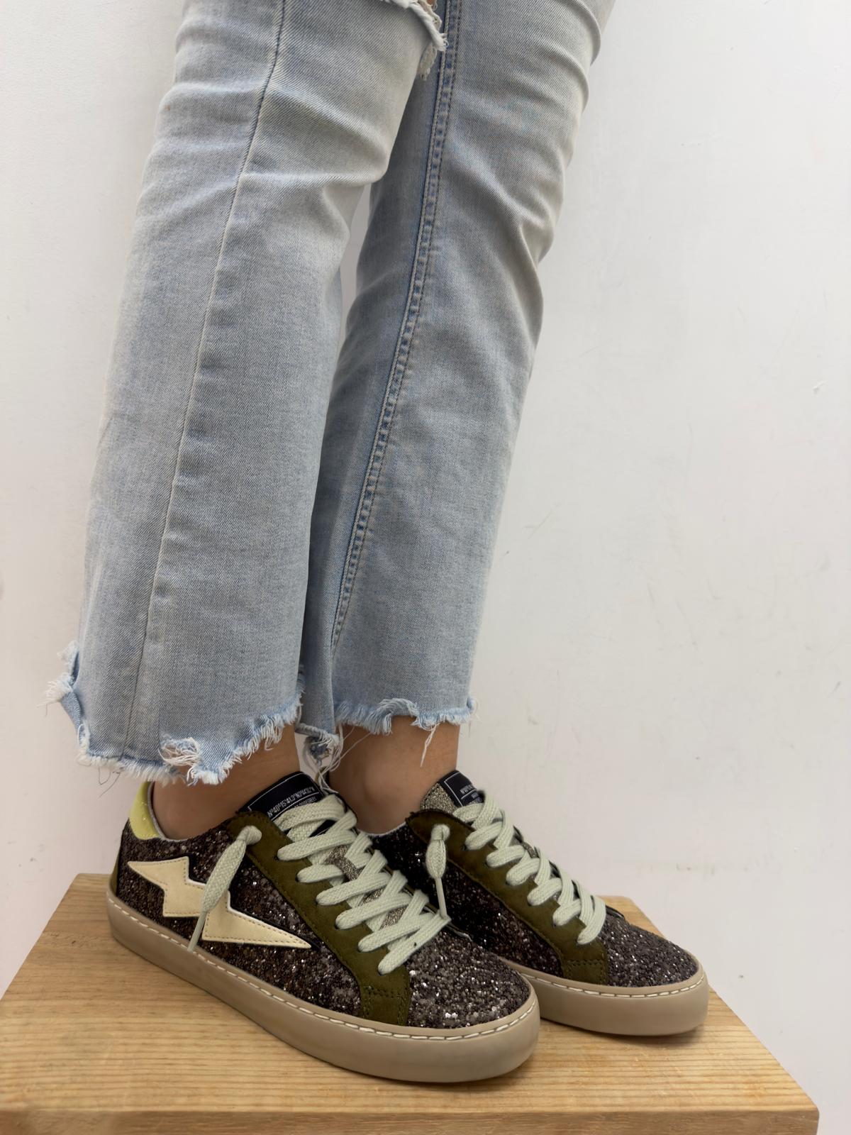 Corina Kaki corina