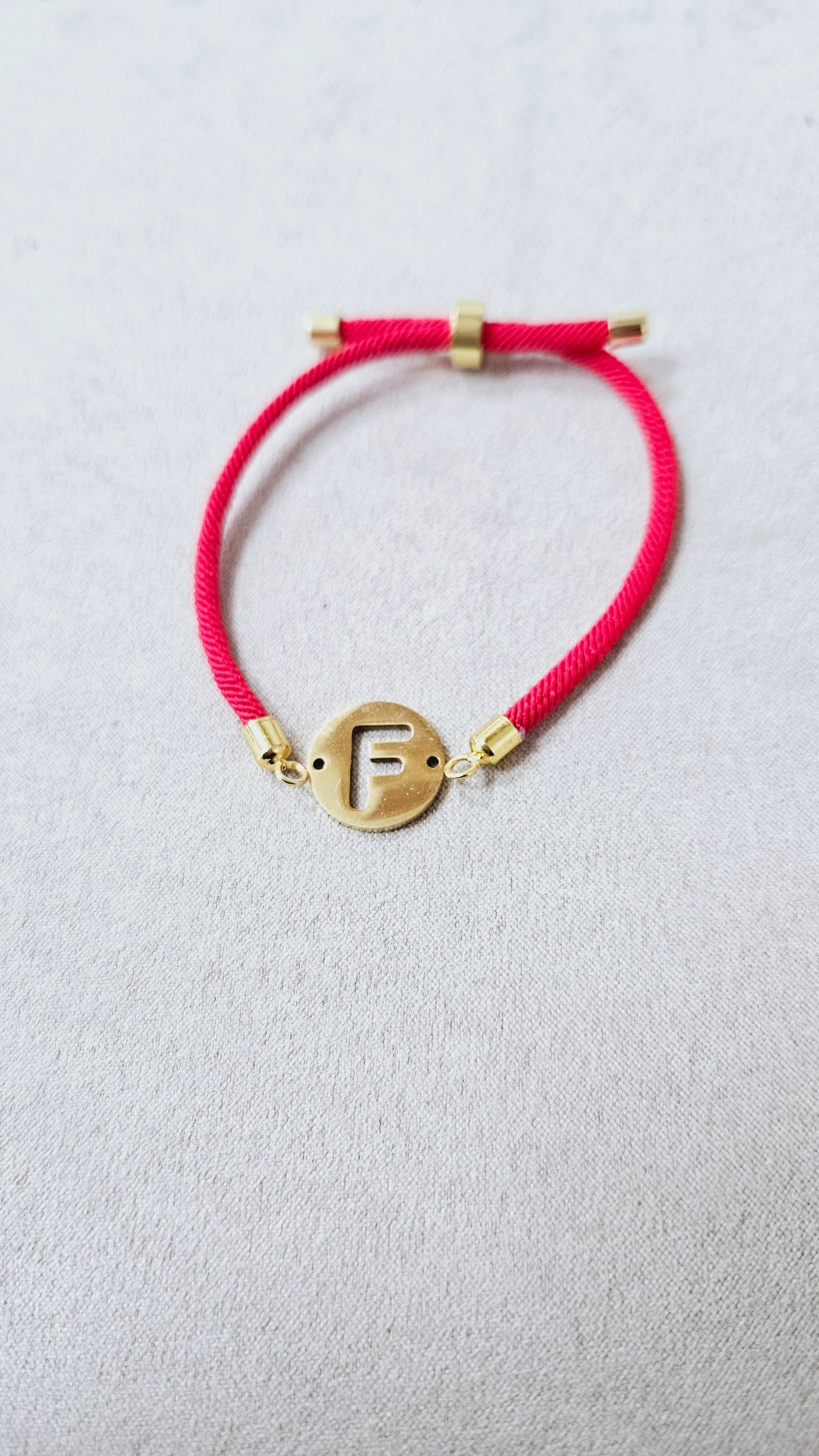 PULSERAS INICIAL ACERO DORADO BASICA esUnic