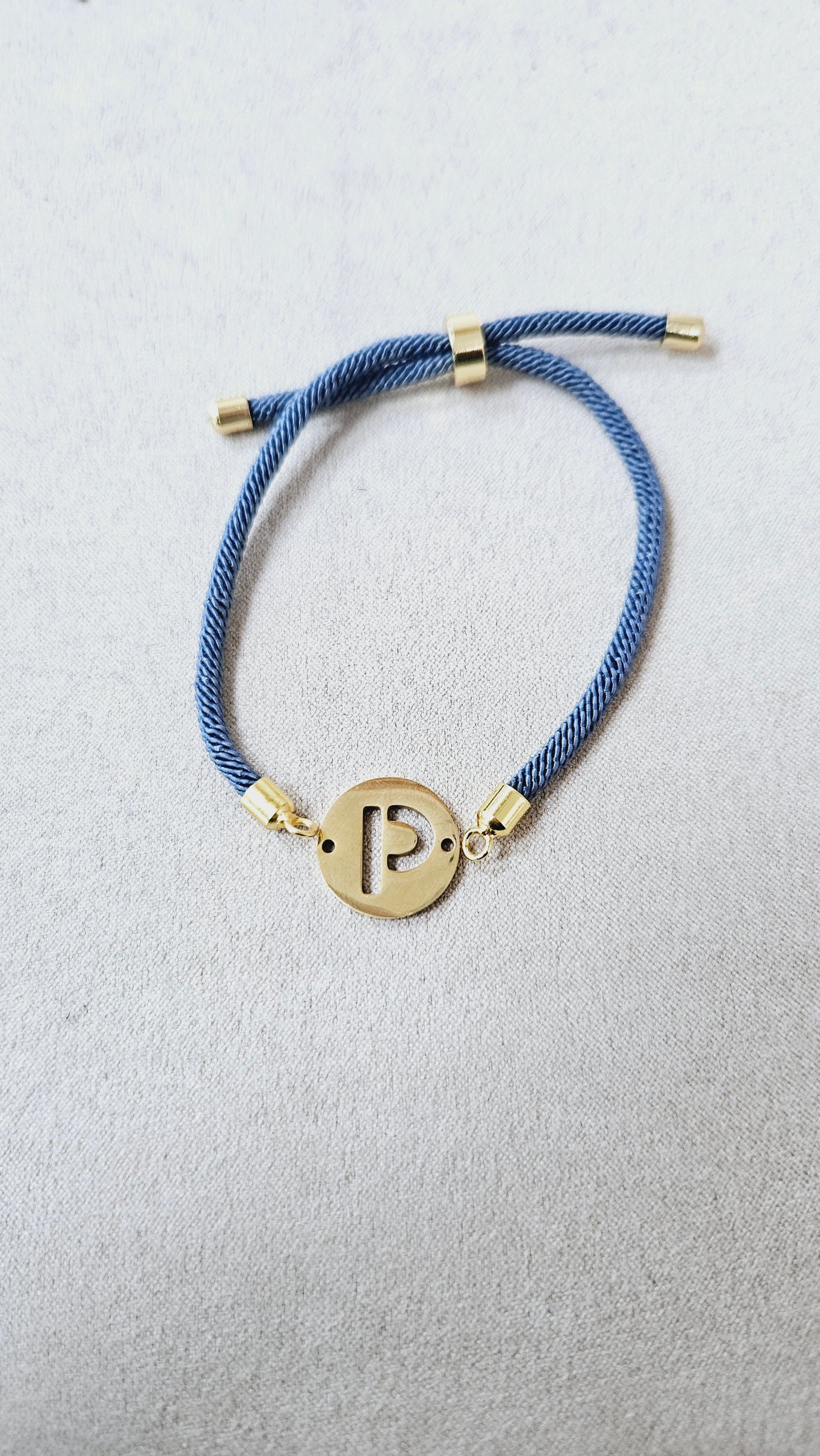 PULSERAS INICIAL ACERO DORADO BASICA esUnic