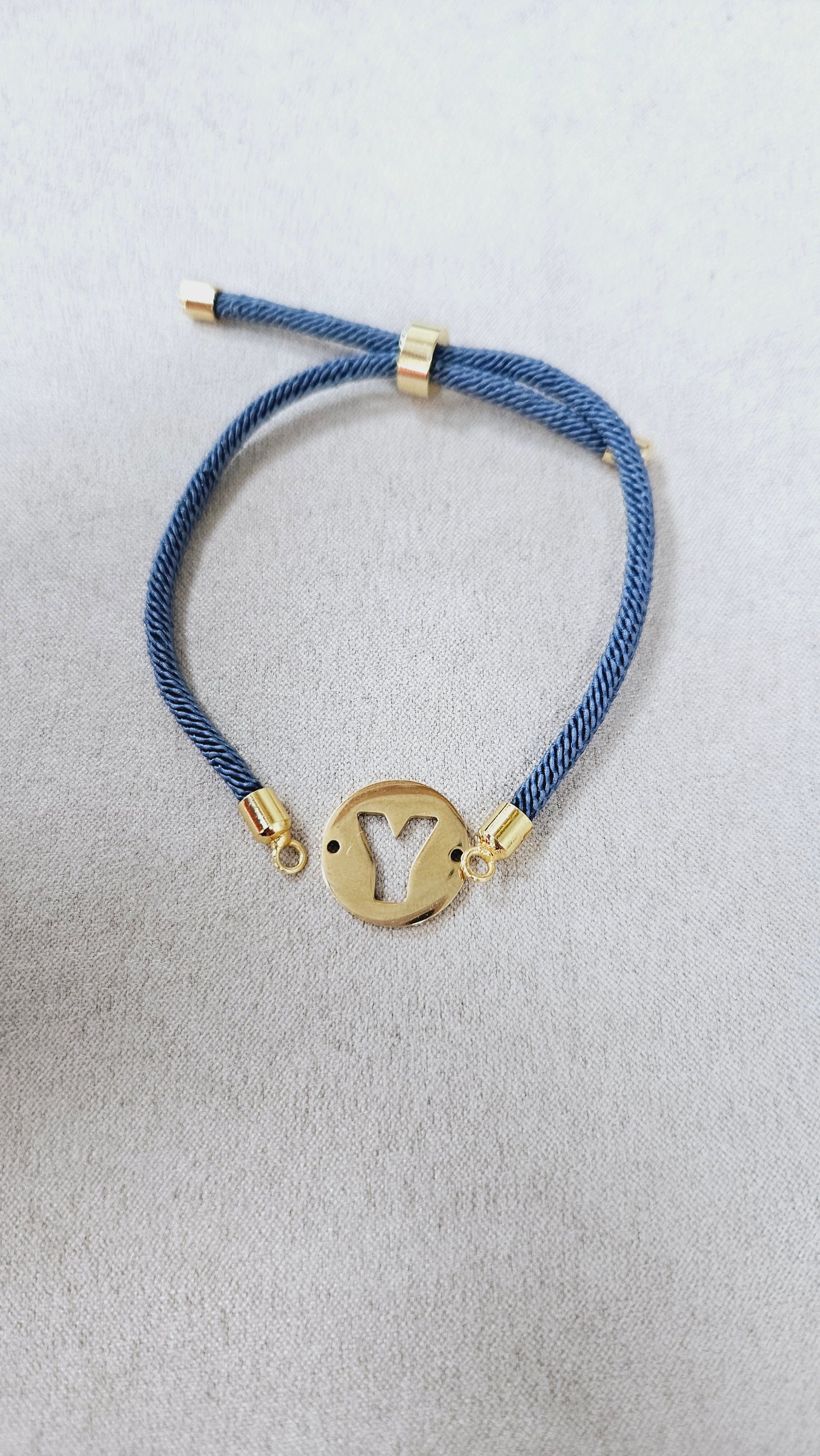 PULSERAS INICIAL ACERO DORADO BASICA esUnic