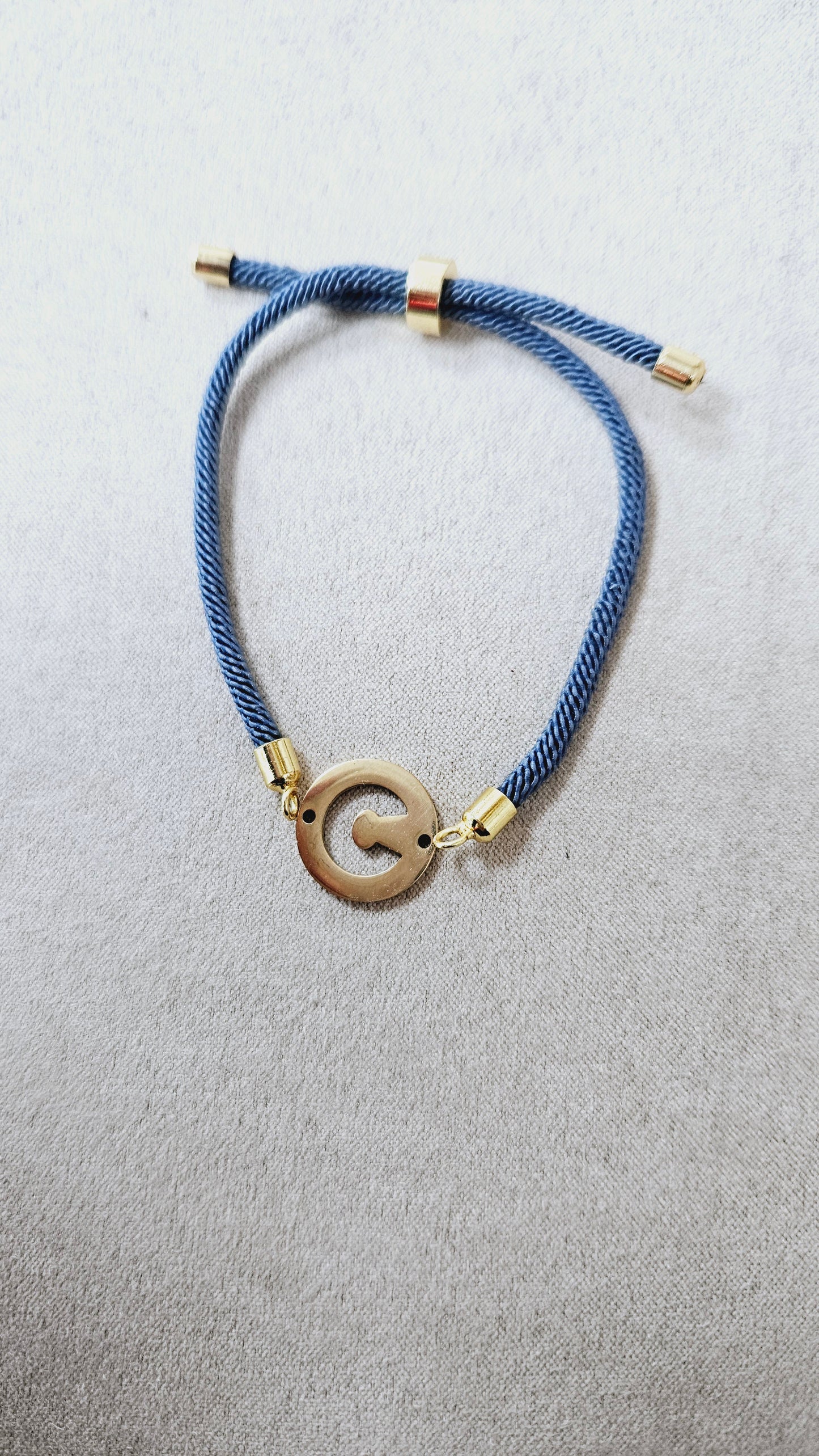 PULSERAS INICIAL ACERO DORADO BASICA esUnic