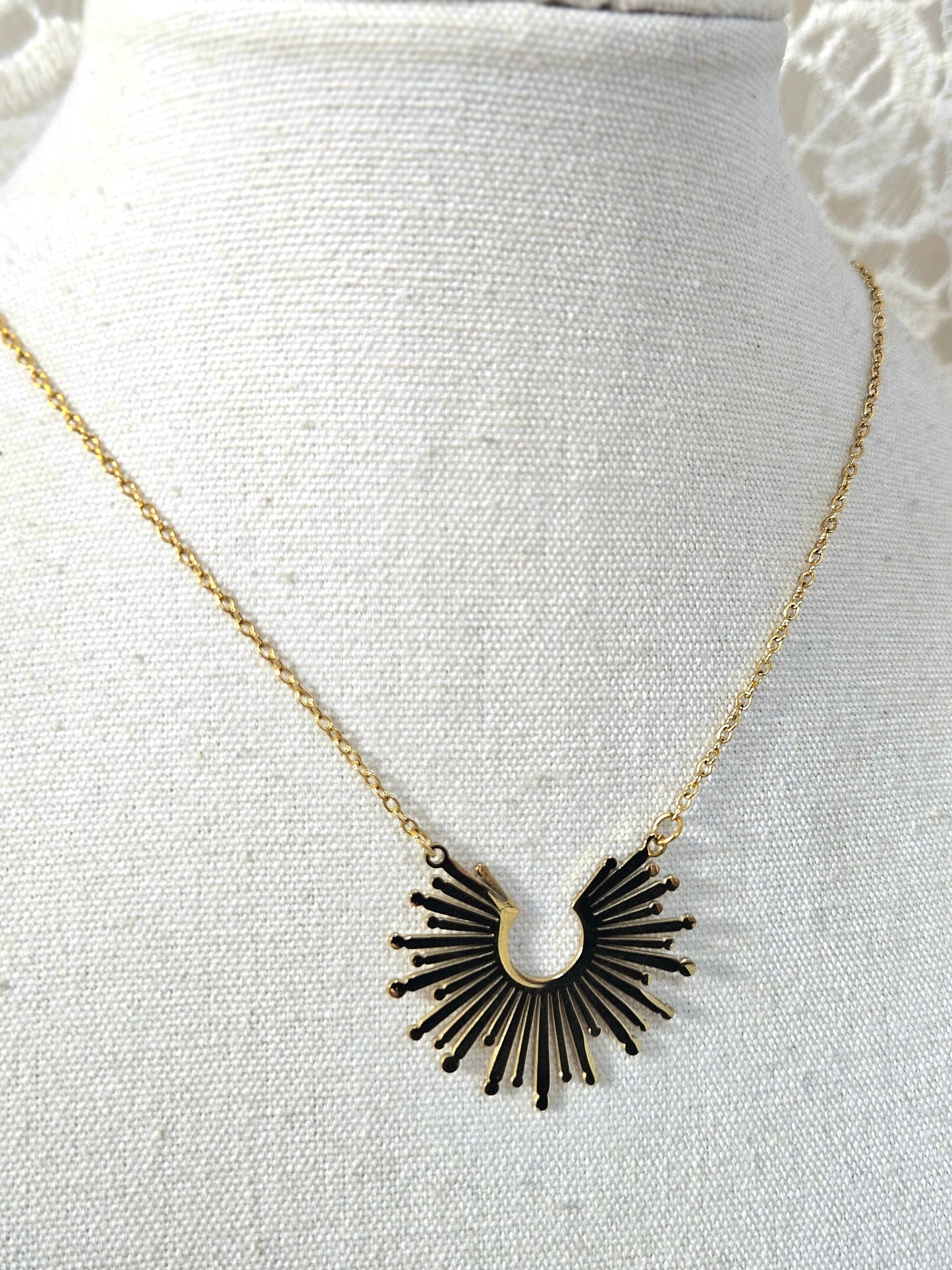 Collar Sol Toa
