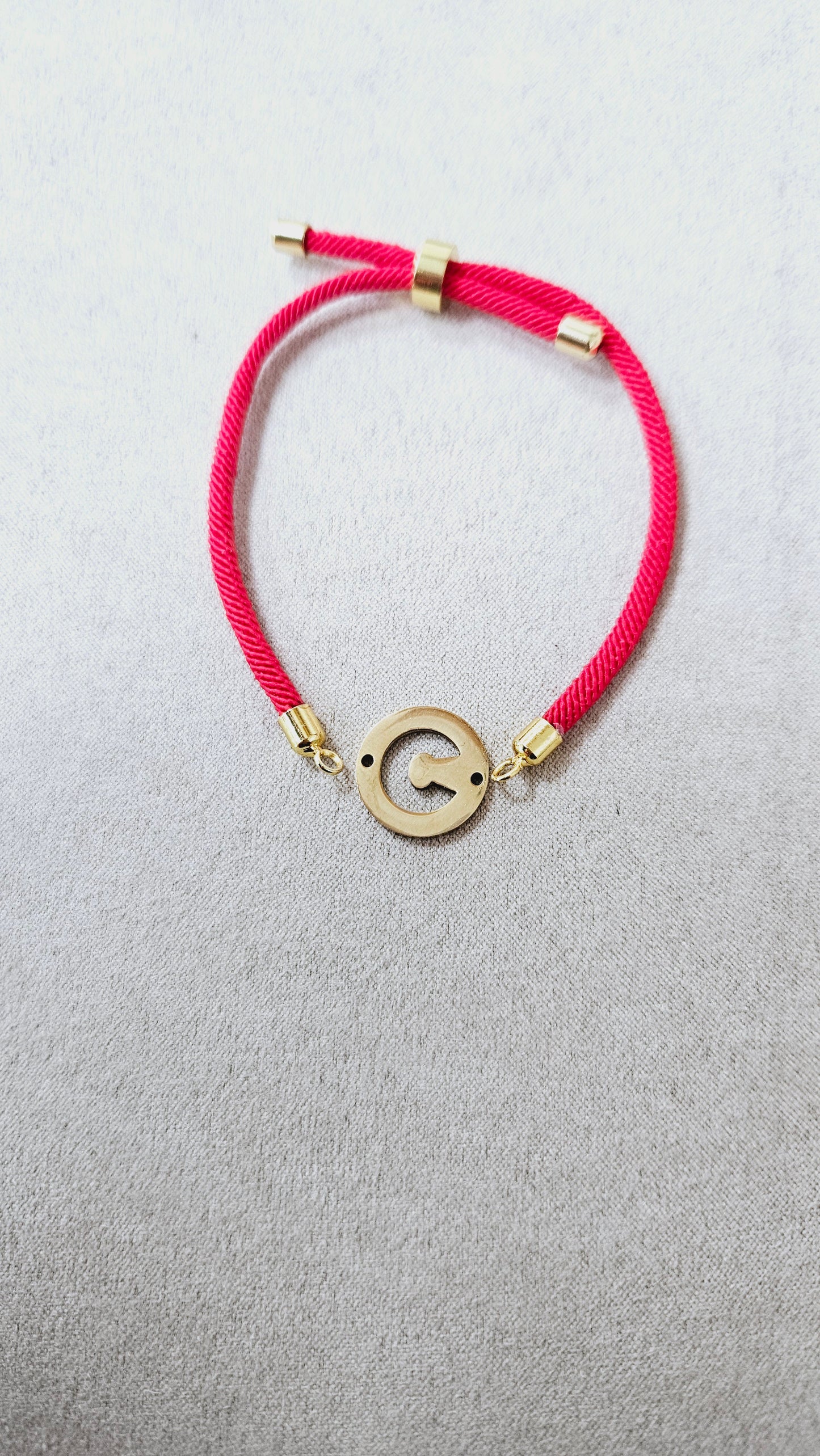PULSERAS INICIAL ACERO DORADO BASICA esUnic