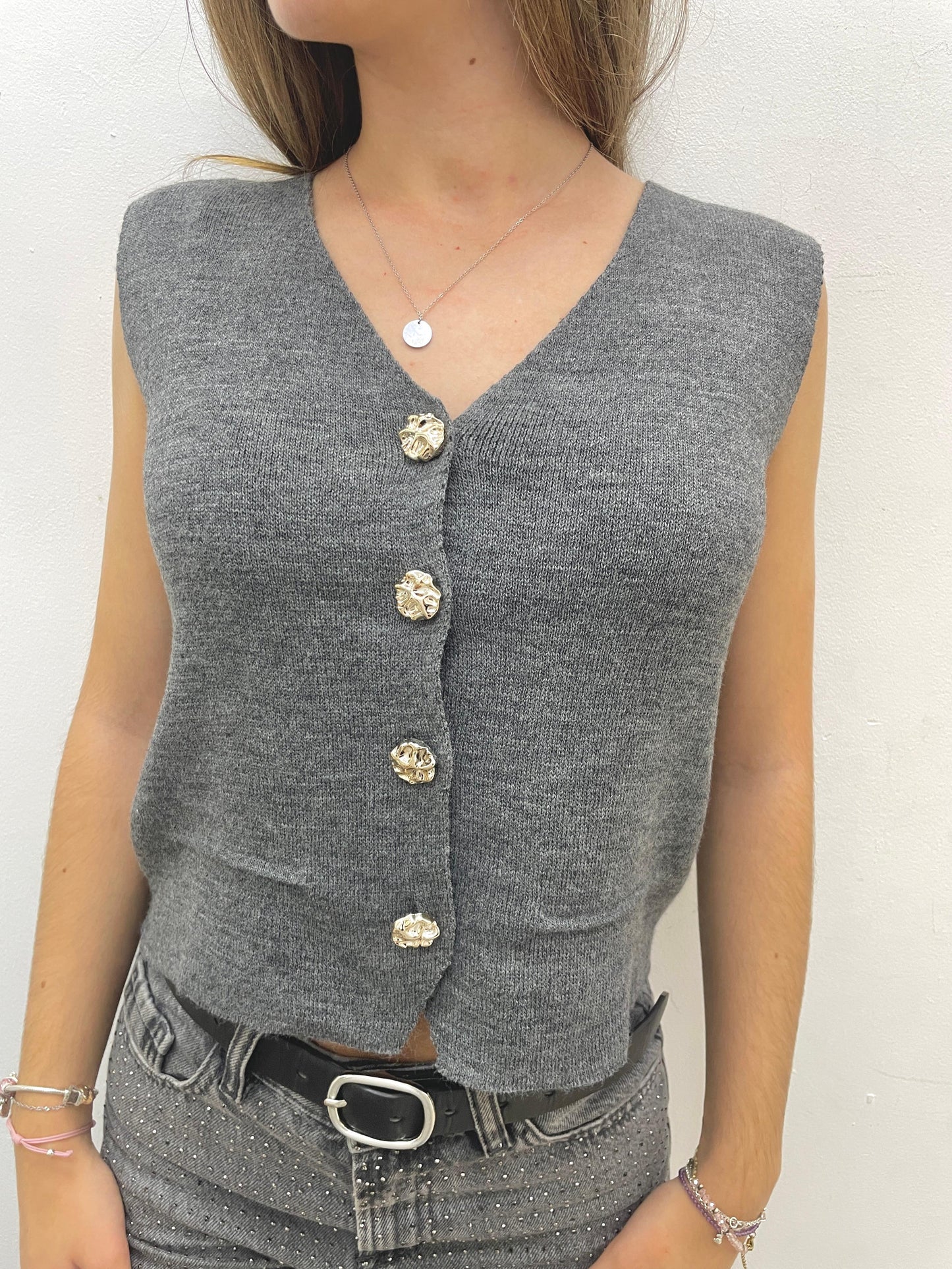 Chaleco con botones dorados esUnic