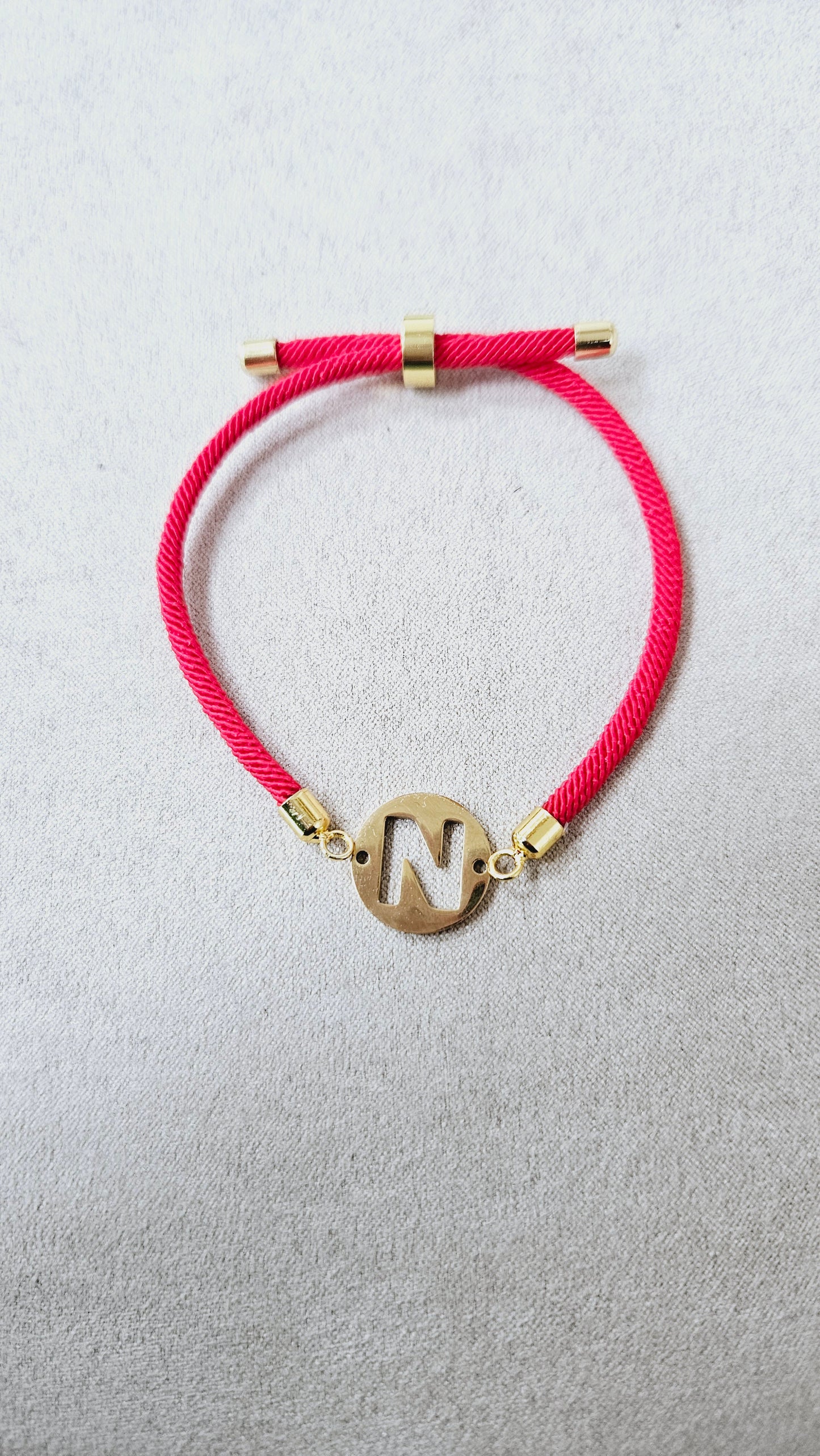 PULSERAS INICIAL ACERO DORADO BASICA esUnic