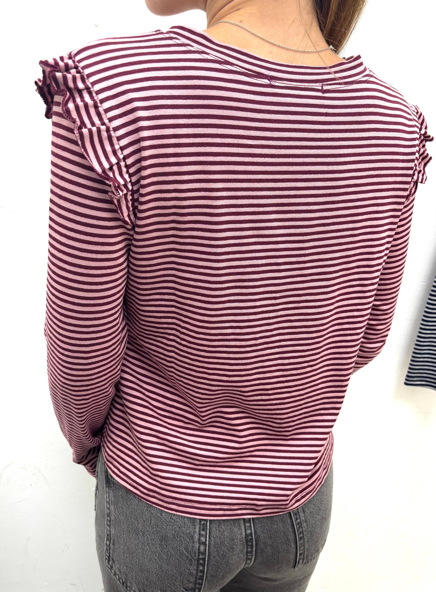 Camiseta de rayas con volantes Yesitex