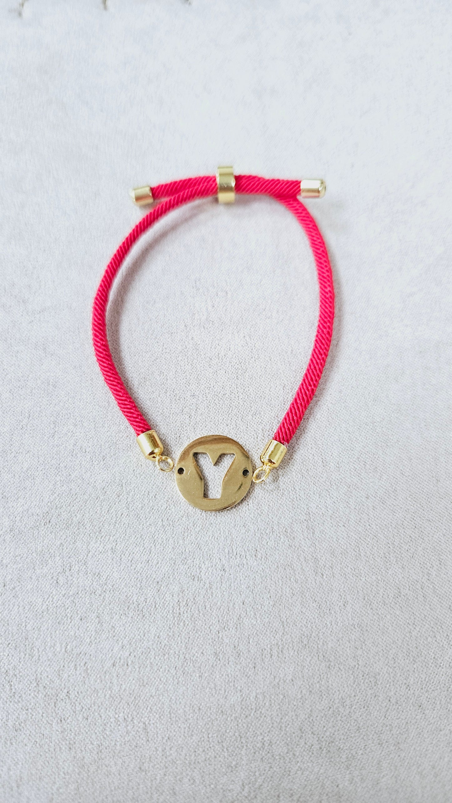 PULSERAS INICIAL ACERO DORADO BASICA esUnic