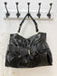 Bolso Hobo Negro con Cinturón Celian