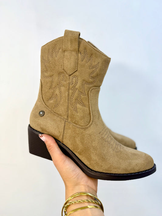 Botas Cowboy Beige Bajas esUnic