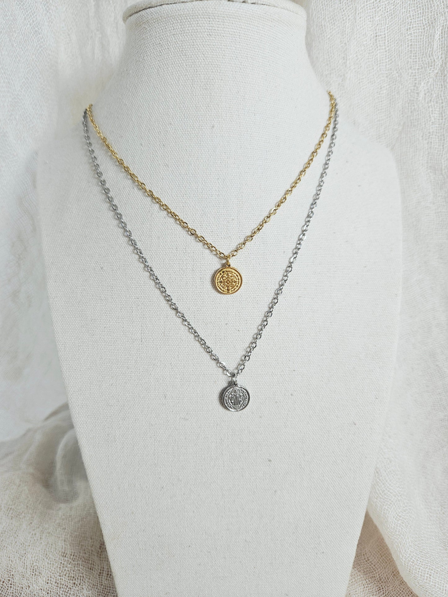 Collar Medalla San Benito esUnic