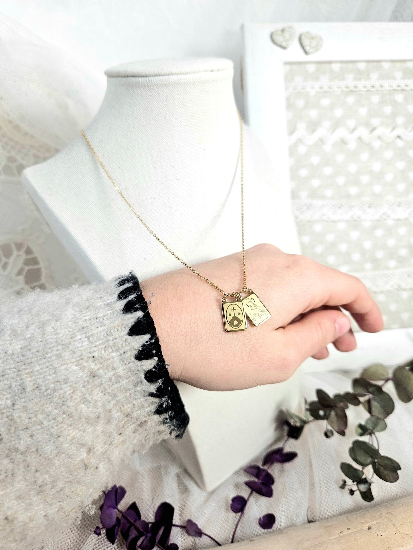 Collar Escapulario Virgen del Carmen Mia