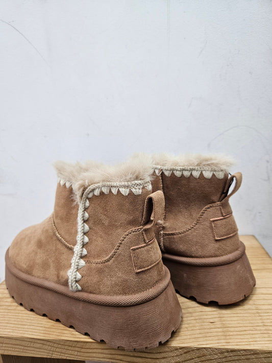 Bota corta pelo Únic calzados