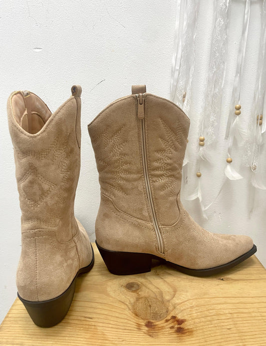Botas cowboy cortas Giramundo