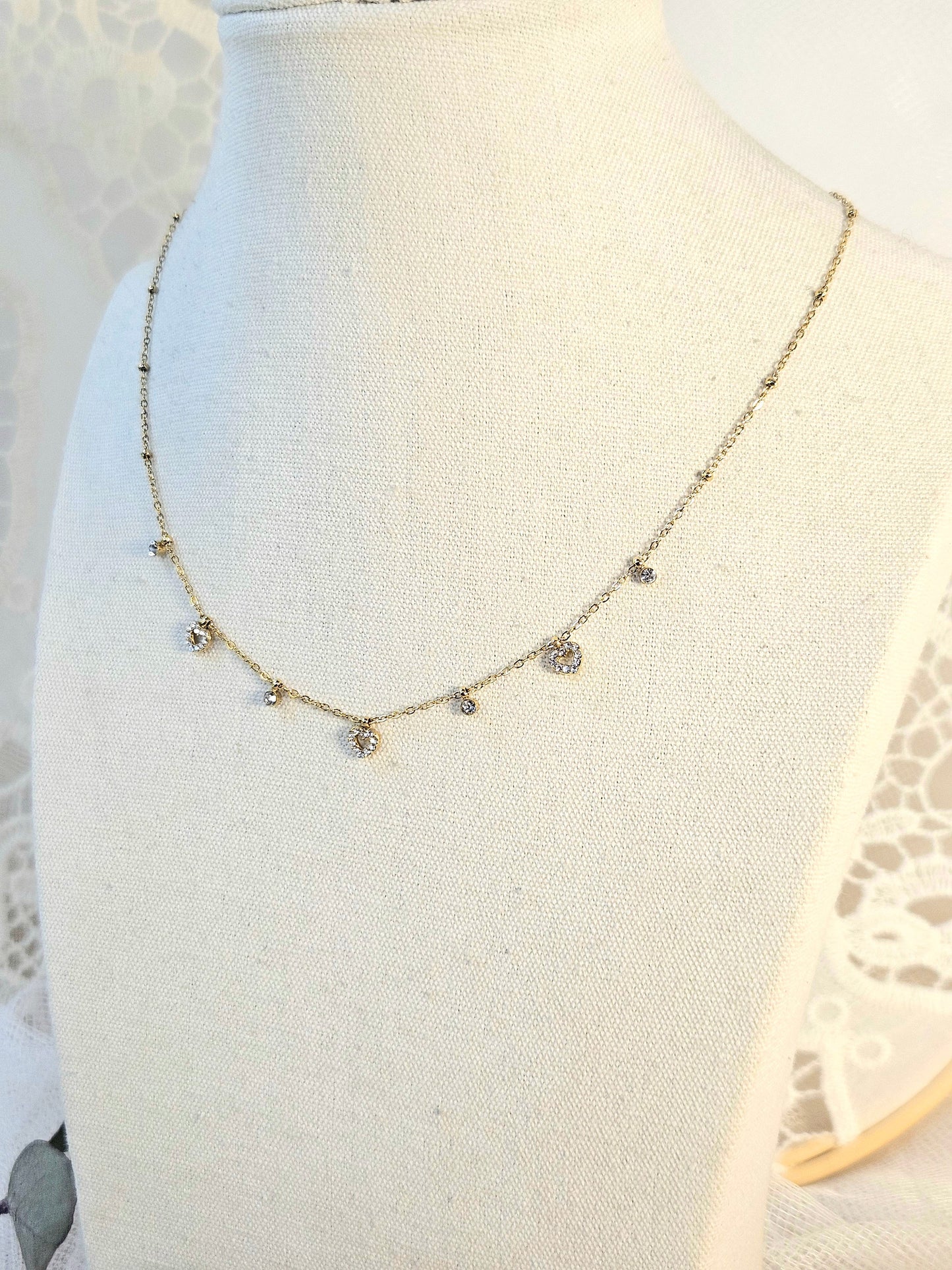 Collar Tres corazones Toa