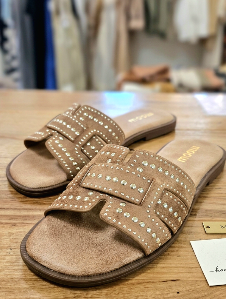 Sandalia Palas Tachuelas esUnic